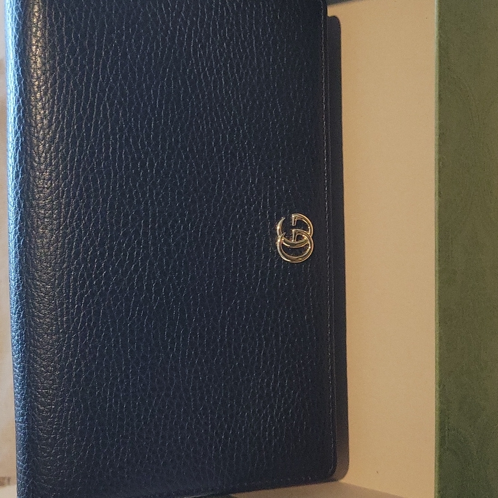 AUTHENTIC GUCCI minibag